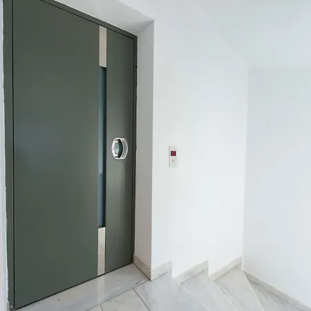 Апартаменти Yiannis