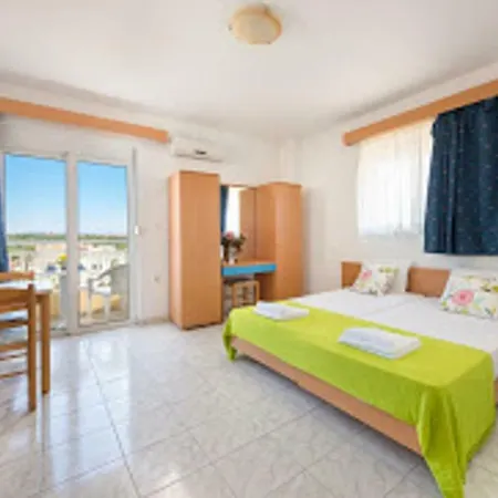 Yiannis Appartement